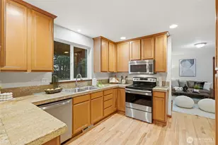 8017 64th St SE, Snohomish, WA 98290 - Photo 8
