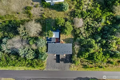 944 Wawona Avenue #B, Ocean Shores, WA 98569 - Photo 18