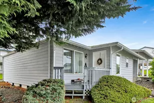 1502 Burrows Ct, Anacortes, WA 98221 - Photo 2