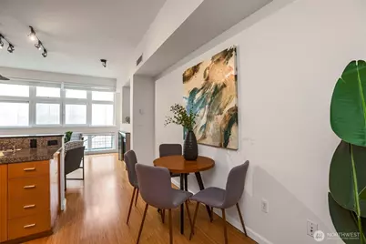 17 W Mercer Street #218, Seattle, WA 98119 - Photo 22