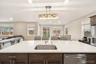 20015 147th St E, Bonney Lake, WA 98391 - Photo 8