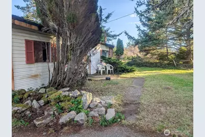 328 Ensign Avenue NW, Ocean Shores, WA 98569 - Photo 2
