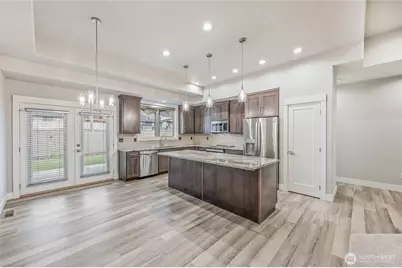 1018 Racine Springs Drive, Wenatchee, WA 98801 - Photo 8