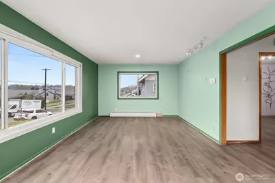 404 Eleventh Street, Raymond, WA 98577 - Photo 12
