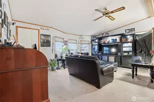 298 Holly Dr, Enumclaw, WA 98022 - Photo 4