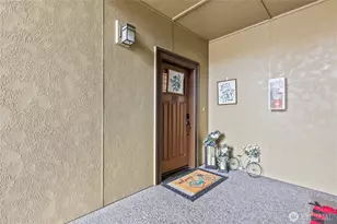 1051 N Baker Ave, East Wenatchee, WA 98802 - Photo 2