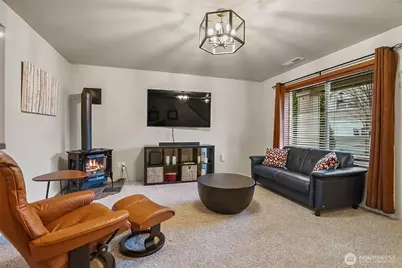 7809 87th Avenue NE, Marysville, WA 98270 - Photo 4