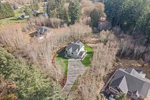 7632 Manzanita Dr NW, Olympia, WA 98502 - Photo 2