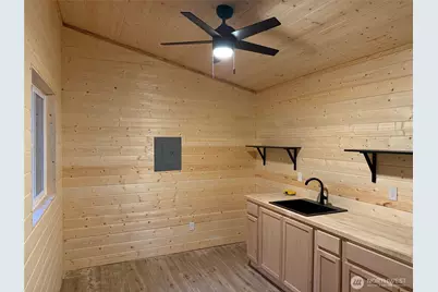 56115 Kernahan Road E, Ashford, WA 98304 - Photo 2