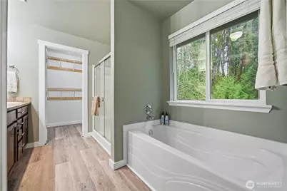 3662 Halsey Lane, Bremerton, WA 98310 - Photo 16