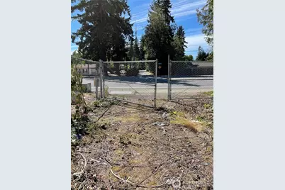 1726 Duvall Avenue NE, Renton, WA 98056 - Photo 2