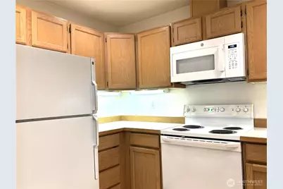 8515 244th Street SW #A4, Edmonds, WA 98026 - Photo 12