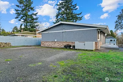 5537 S 119th St, Seattle, WA 98178 - Photo 2