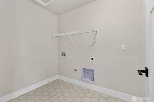 18518 Meridian Ave SE, Bothell, WA 98012 - Photo 26