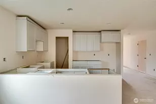 2008 Henderson Wy, Longview, WA 98632 - Photo 4