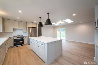 2910 K Avenue, Anacortes, WA 98221 - Photo 12