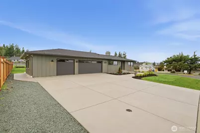 2910 K Avenue, Anacortes, WA 98221 - Photo 2