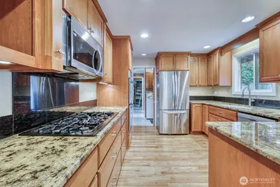 3728 70th Avenue Ct W, University Place, WA 98466 - Photo 10