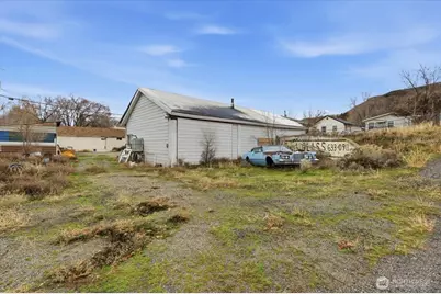 310 Center Street, Grand Coulee, WA 99133 - Photo 8