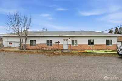 310 Center Street, Grand Coulee, WA 99133 - Photo 1