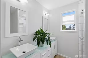 2713 NE 23rd Pl, Renton, WA 98056 - Photo 22