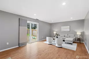 2713 NE 23rd Pl, Renton, WA 98056 - Photo 12