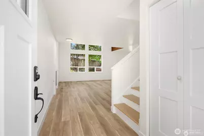 9 76th Street SE, Everett, WA 98203 - Photo 2