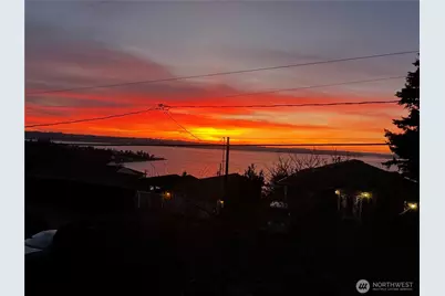 6121 Madrona Drive NE, Tacoma, WA 98422 - Photo 1