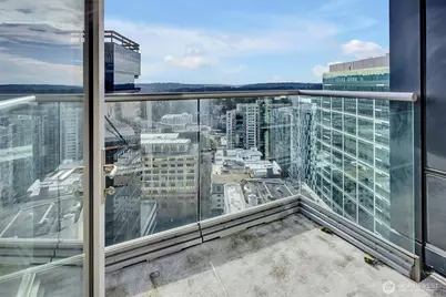 10700 NE 4th Street #2712, Bellevue, WA 98004 - Photo 12