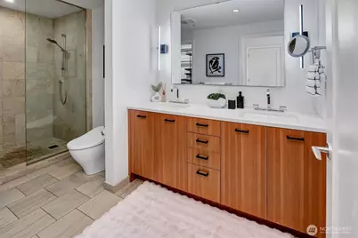 10700 NE 4th Street #2712, Bellevue, WA 98004 - Photo 14