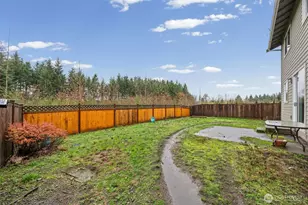 18815 Greenwood Pl E, Bonney Lake, WA 98391 - Photo 32