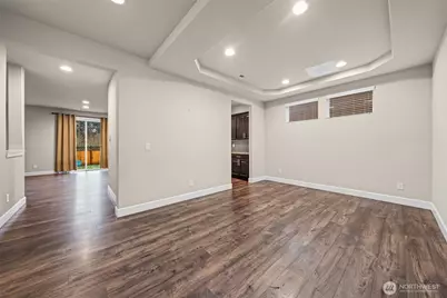 18815 Greenwood Place E, Bonney Lake, WA 98391 - Photo 8