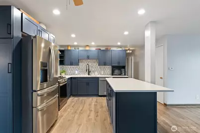 1705 36th Street, Anacortes, WA 98221 - Photo 4