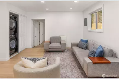 18621 NE 183rd Street, Woodinville, WA 98077 - Photo 8