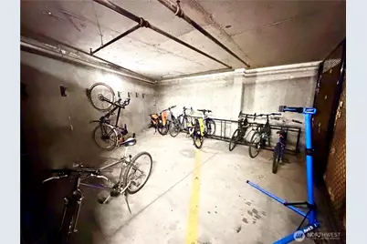 700 E Denny Way #603, Seattle, WA 98122 - Photo 28