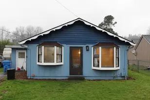 1211 N 1st Ave, Kelso, WA 98626 - Photo 1