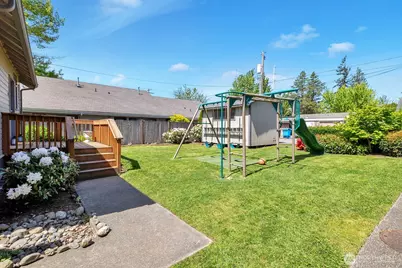 250 SE Andrews Street, Issaquah, WA 98027 - Photo 14