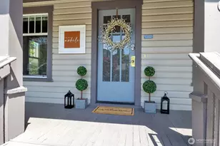 250 SE Andrews St, Issaquah, WA 98027 - Photo 2