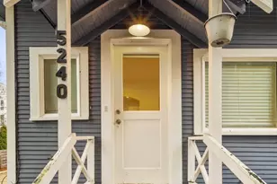 5240 39th Ave S, Seattle, WA 98118 - Photo 2