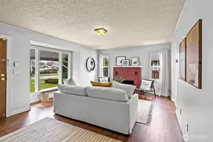 1715 McDougall Ave, Everett, WA 98201 - Photo 6