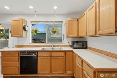 2002 127th Drive NE, Lake Stevens, WA 98258 - Photo 12