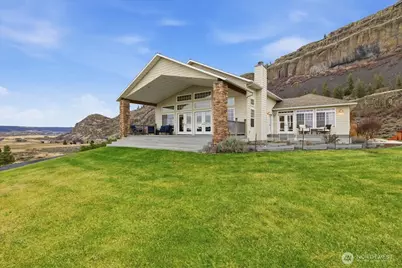 19994 Coulee View Road, Electric City, WA 99123 - Photo 1