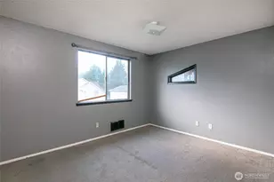 718 10th St SE, Puyallup, WA 98372 - Photo 12