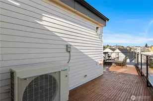 953 N 35th St, Seattle, WA 98103 - Photo 34