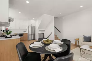 953 N 35th St, Seattle, WA 98103 - Photo 10