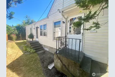 5708 8th Avenue NW, Seattle, WA 98107 - Photo 2