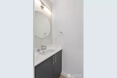 10738 Interlake Avenue N, Seattle, WA 98133 - Photo 6