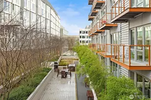 401 9th Ave N, Seattle, WA 98109 - Photo 32