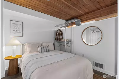 401 9th Avenue N #504, Seattle, WA 98109 - Photo 6