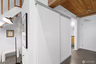 401 9th Avenue N #504, Seattle, WA 98109 - Photo 10